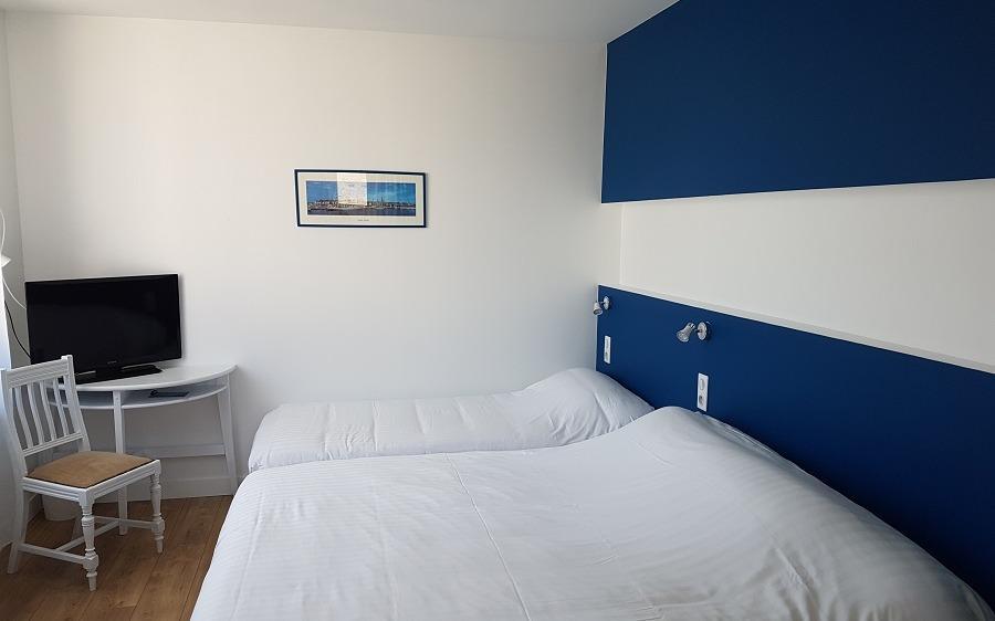 Hotel Spa De La Citadelle Lorient Port-Louis Exterior photo