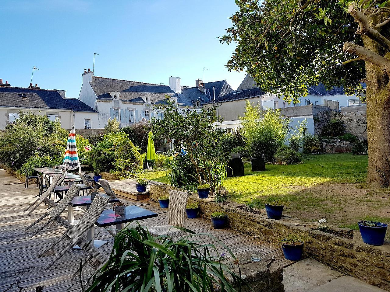 Hotel Spa De La Citadelle Lorient Port-Louis Exterior photo