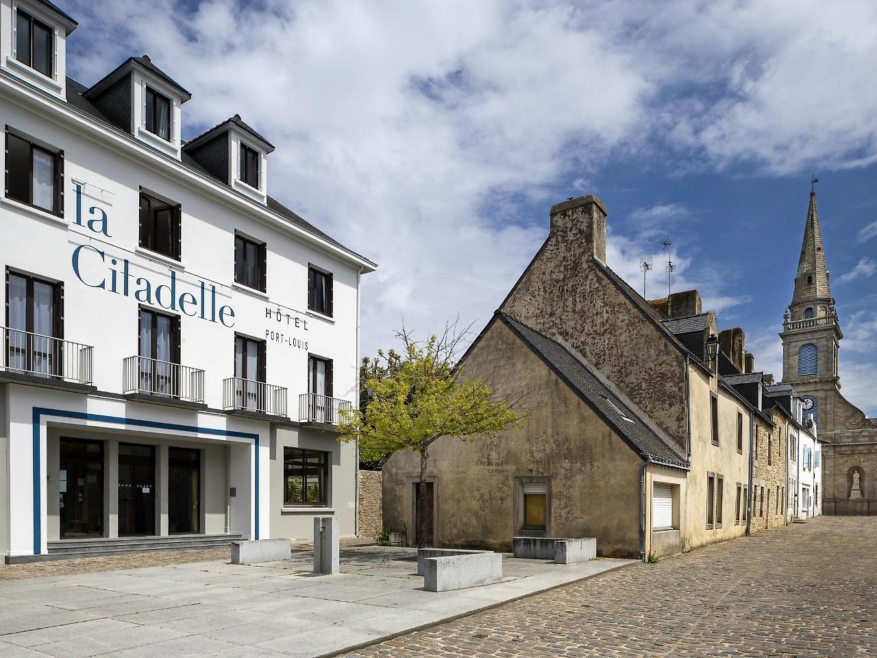 Hotel Spa De La Citadelle Lorient Port-Louis Exterior photo